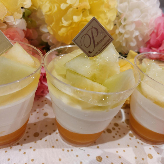 真夏のなめらか杏仁ぷりん