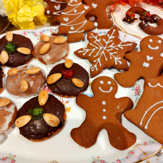 クリスマス焼き菓子2021(ジンジャーブクッキー·エリーゼンレープクーヘン:ドイツ菓子)