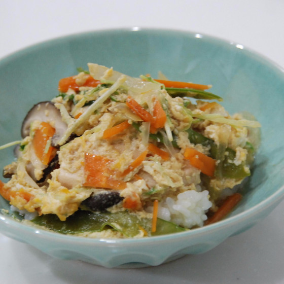 八方だしでふわトロ親子丼と万能梅生姜でうふふな定食ランチ！