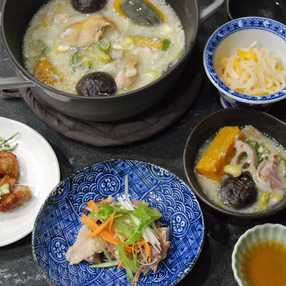 冷えに備える！比内地鶏と根菜の滋養鍋　