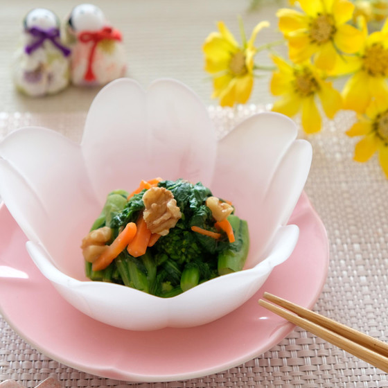 くるみの香ばしさが菜の花にマッチ☆