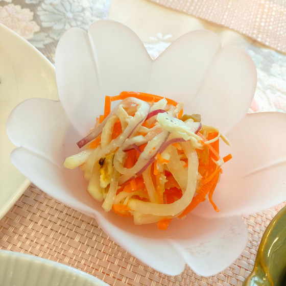 野菜と蒸し鶏の麹酢ナッツ和え