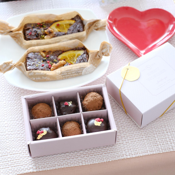 大人のバレンタイン♡ラムレーズントリュフ＆オレンジのブラウニー