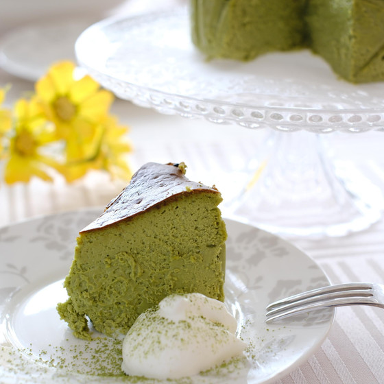 抹茶のバスクチーズケーキ