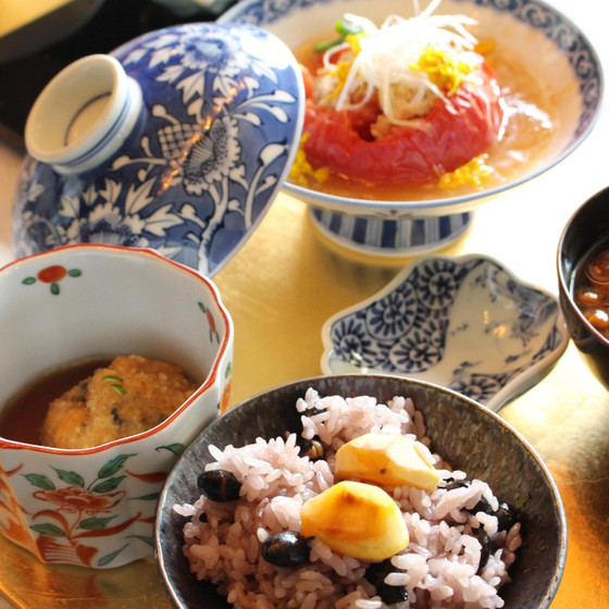 秋の夜長に和食を味合う