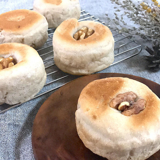 平焼きザクザクくるみチーズパン