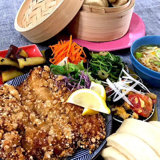 今話題☆ざくさく食感の台湾から揚げにみるく花巻と人気の中華メニュー全７品