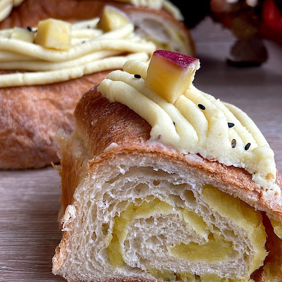 パイみたいパン💛スイートポテトリング