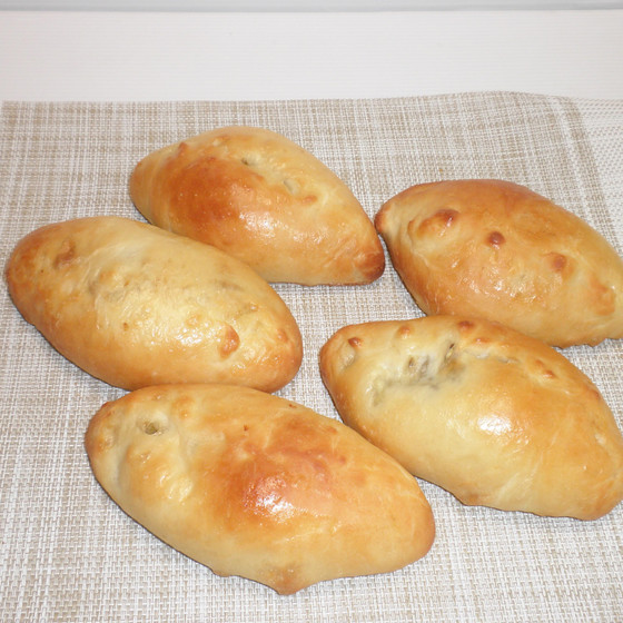３種の具材の天然酵母焼きピロシキ