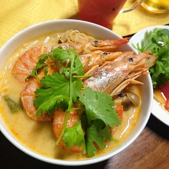 タイ料理の万能調味料「チリインオイル」でトムヤムクンやパッポンカリーを作りましょう