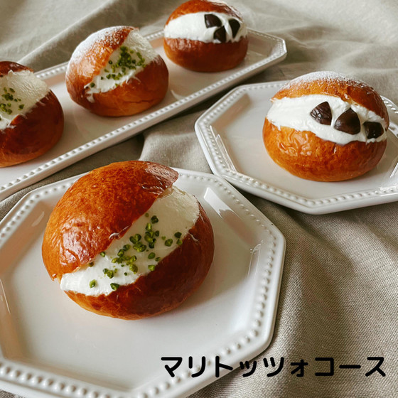  【マロンクリームとクリームチーズの２種類のマリトッツォ】
