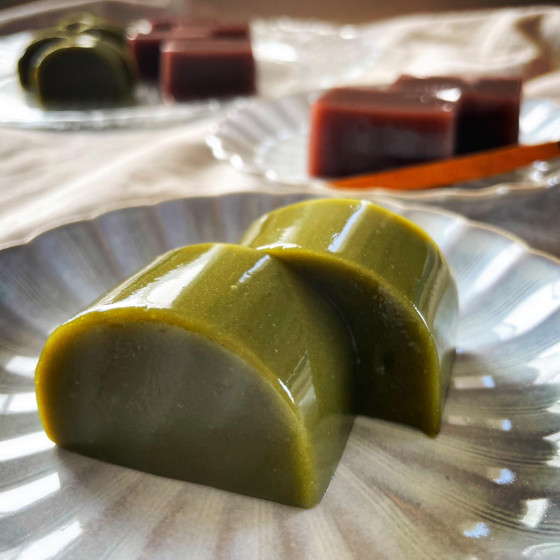 宇治抹茶を使用した濃厚な味わいの抹茶水ようかんです！！