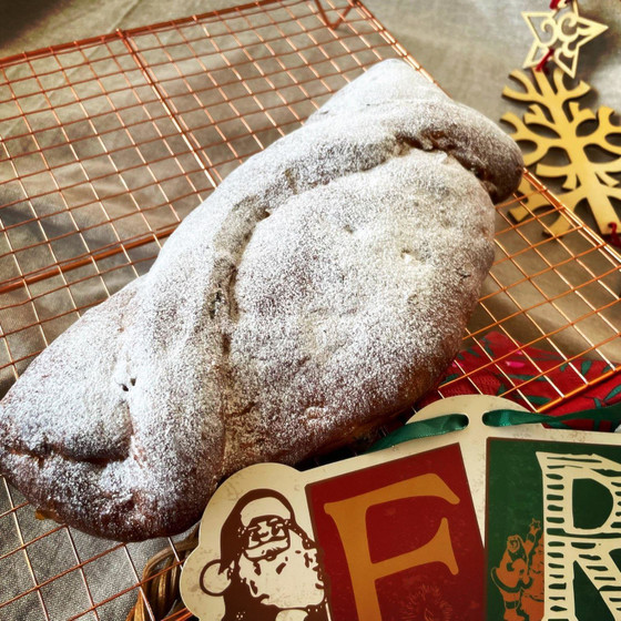 しっとり💛どなたでも食べやすいシュトーレンです♪
