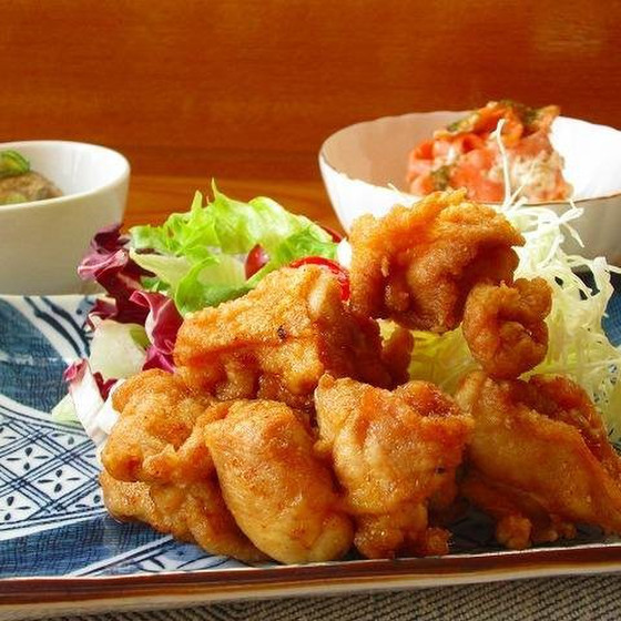 ７月のおばんざい！鶏旨タレ揚げと２種の和え物料理