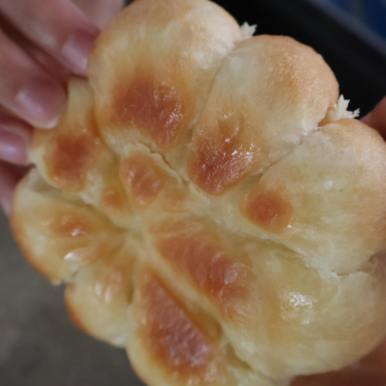 底にジュワっと染みこむバターが最高
