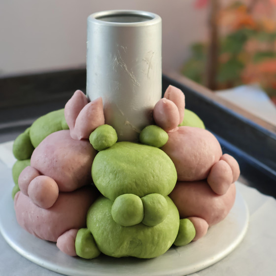 シフォン型円柱を使って、ちぎりパンを作っていきます。