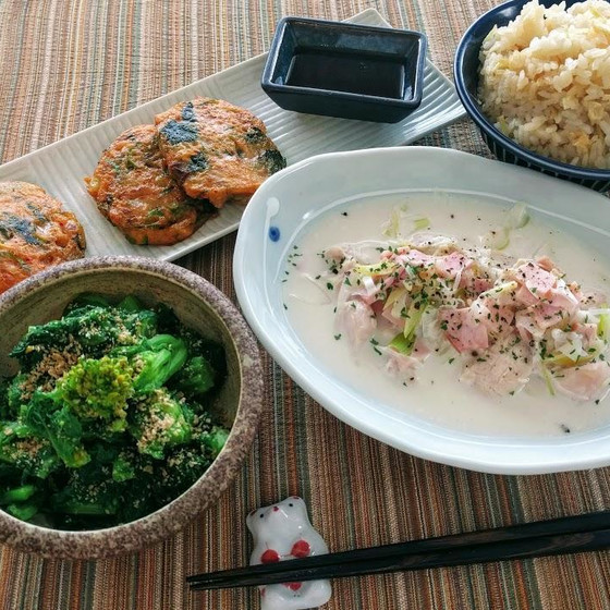 お肉とチーズがおだしのスープ＆生姜ごはんでポカポカほか
