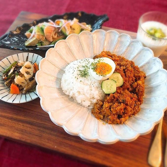 だしで美味しく！夏に食べたいドライカレーと福神漬～ほか