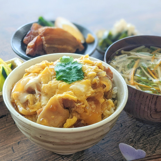 初めてのおだし〈9月〉 だし香る親子丼と豚の角煮の回