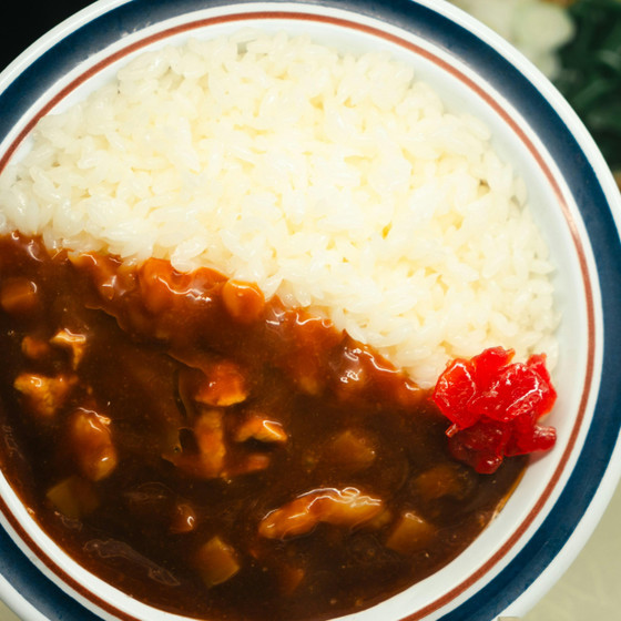 1月｜極める牛すじだし ― カレーとおでん、冬をあたためる旨み