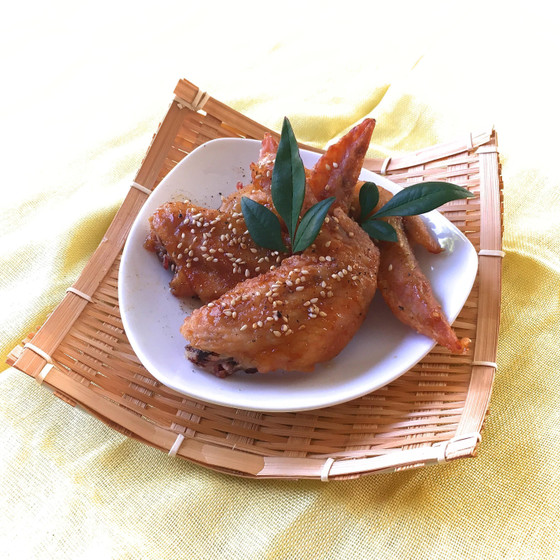 やみつき手羽先名古屋風