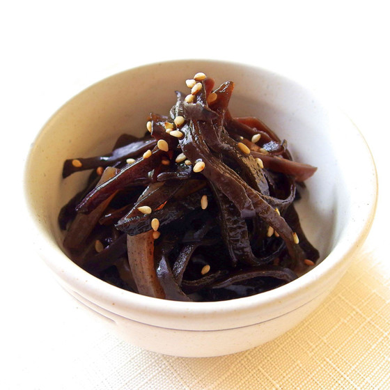 きくらげと蒟蒻の甘辛煮