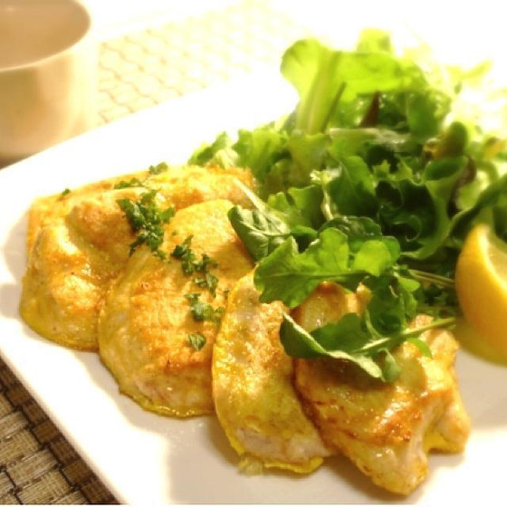 スパイス薫る白身魚のチーズピカタ