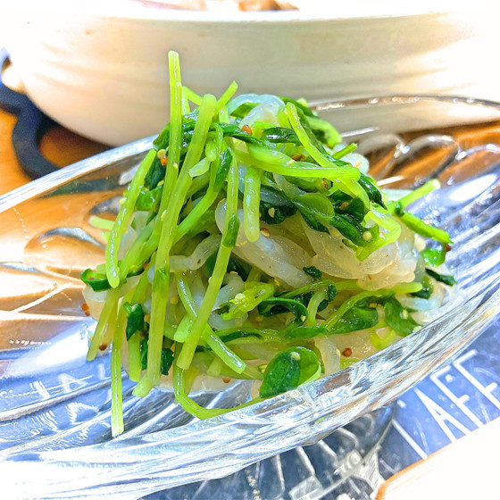 蒟蒻と豆苗のフレンチドレッシングサラダ