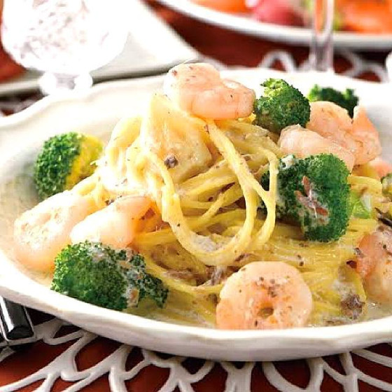 エビレモンクリームパスタ