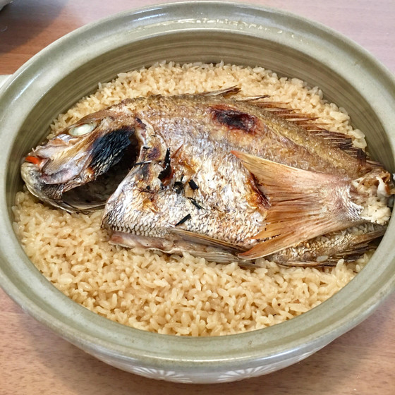 意外と簡単！土鍋で炊く鯛めしと新和食の献立