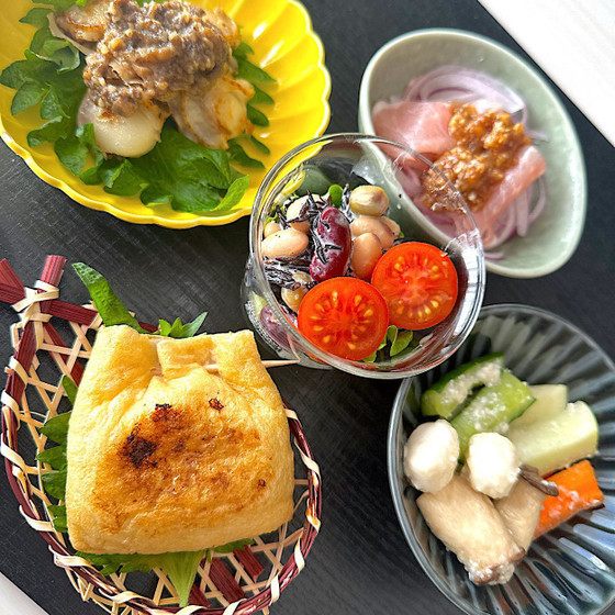 サラダと小さいおかず