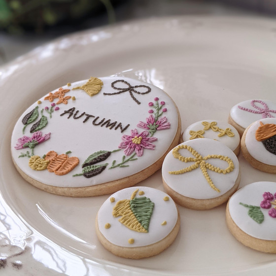 秋色ステッチ刺繍風アイシングレッスン