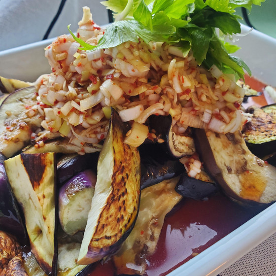 秋の食材を使って韓国料理を作ります。