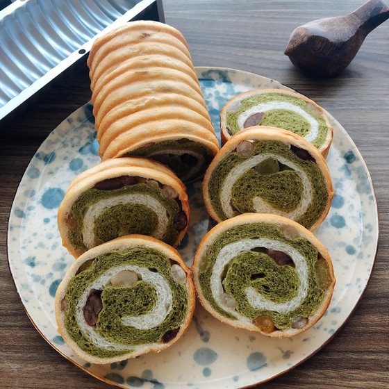 ラウンド食パン　抹茶甘納豆☆☆