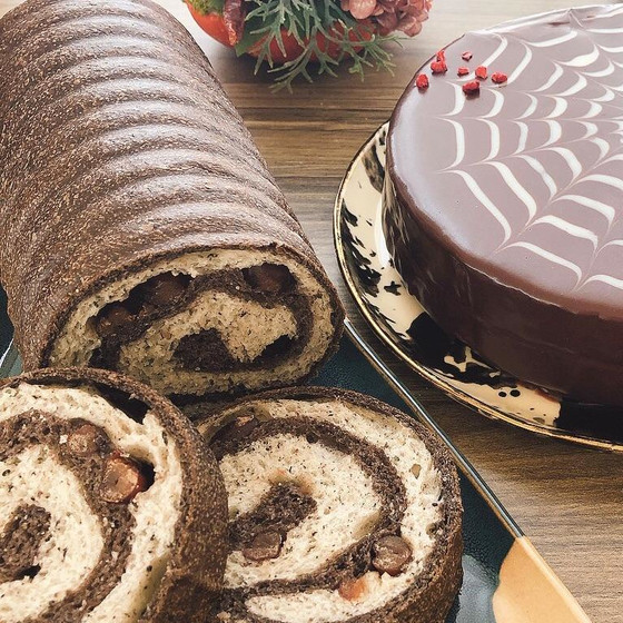 ハロウィンに☆すりごまとココアのラウンド食パン　☆☆
