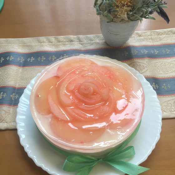 桃のムースケーキ