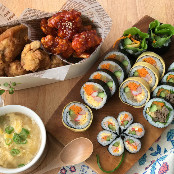 韓国お弁当！野菜キンパ、プルコギキンパ、ヤンニョムチキン