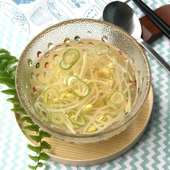 大豆もやしスープ
