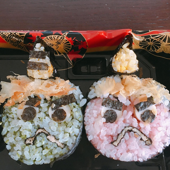 節分に赤鬼青鬼の飾り巻きずし