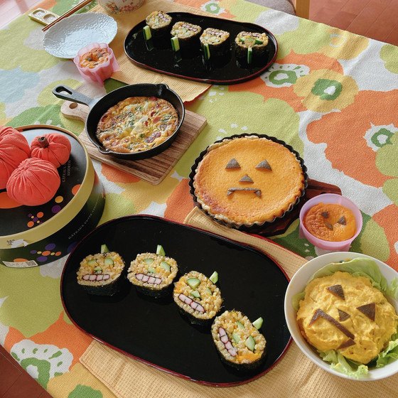 玄米で作るハロウィンの飾り巻き寿司　