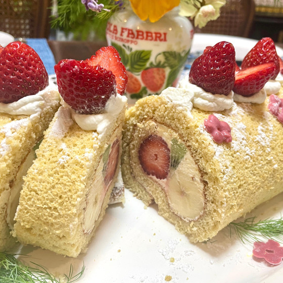 初春、前菜からメインまで、この季節に作ってほしい、フランスの家庭料理です。美味しく、美しく、簡単で、おもてなしにもピッタリのお料理とケーキです。