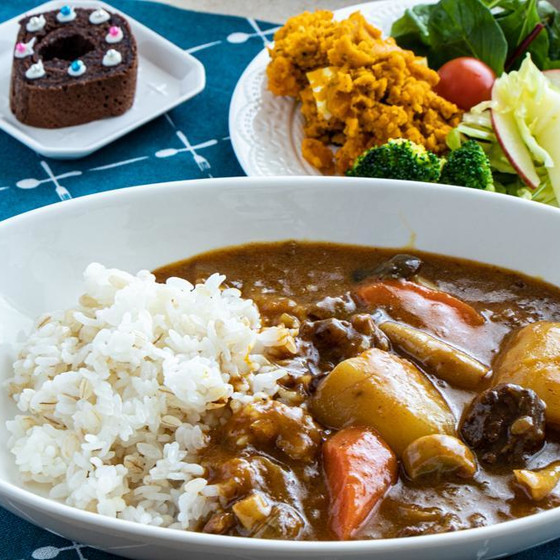 【圧力鍋レッスン】牛すじカレー・市販のルウ不使用（復習用動画付き）