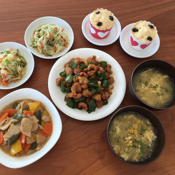 子どももパクパク♪夏野菜たっぷり！給食の中華メニュー