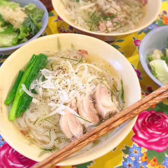 【定番ベトナム料理】基礎からしっかり習得！！鶏肉のフォーと生春巻きレッスン
