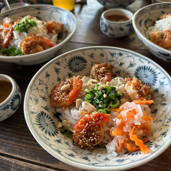 【ベトナム料理】レモングラスの炊き込みごはん（家庭料理）