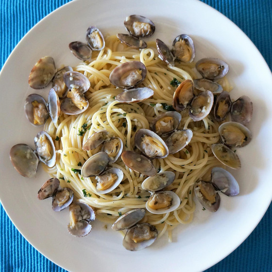 夏のアメリカンイタリアン　ボンゴレとブルーベリーマフィン