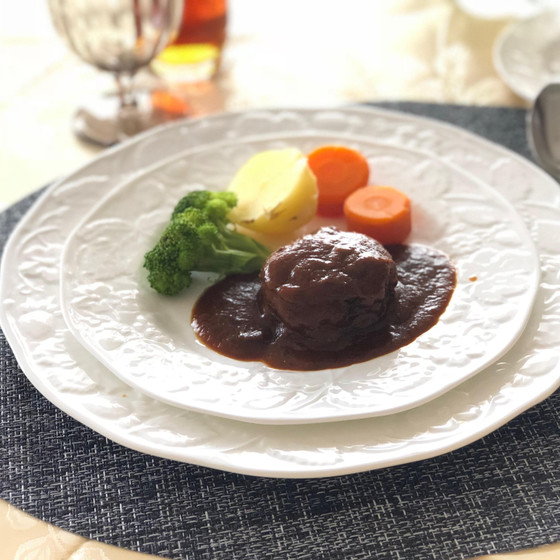 牛すね肉の赤ワイン煮込みとおもてなし料理