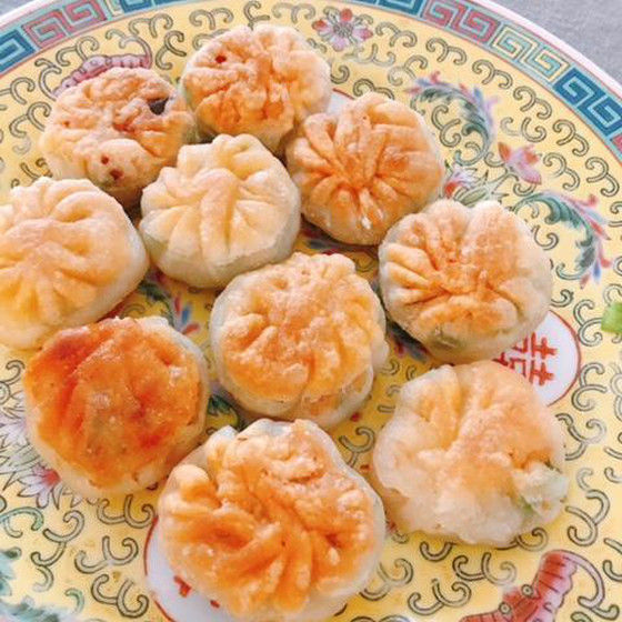 ニラ饅頭
