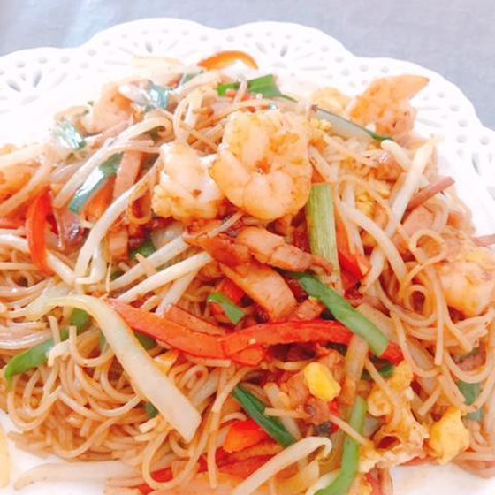 星州炒米
（シンガポールカレービーフン）