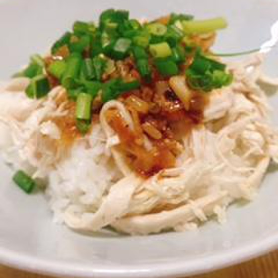 鶏肉飯（ジーローファン）